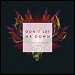 The Chainsmokers featuring Daya - "Don't Let Me Down" (Single)